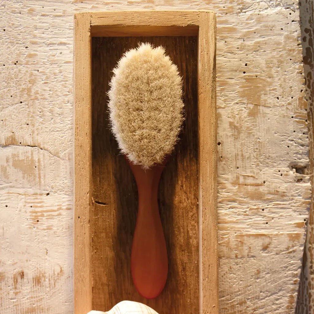 Brosse à cheveux pour bébé en bois de poirier