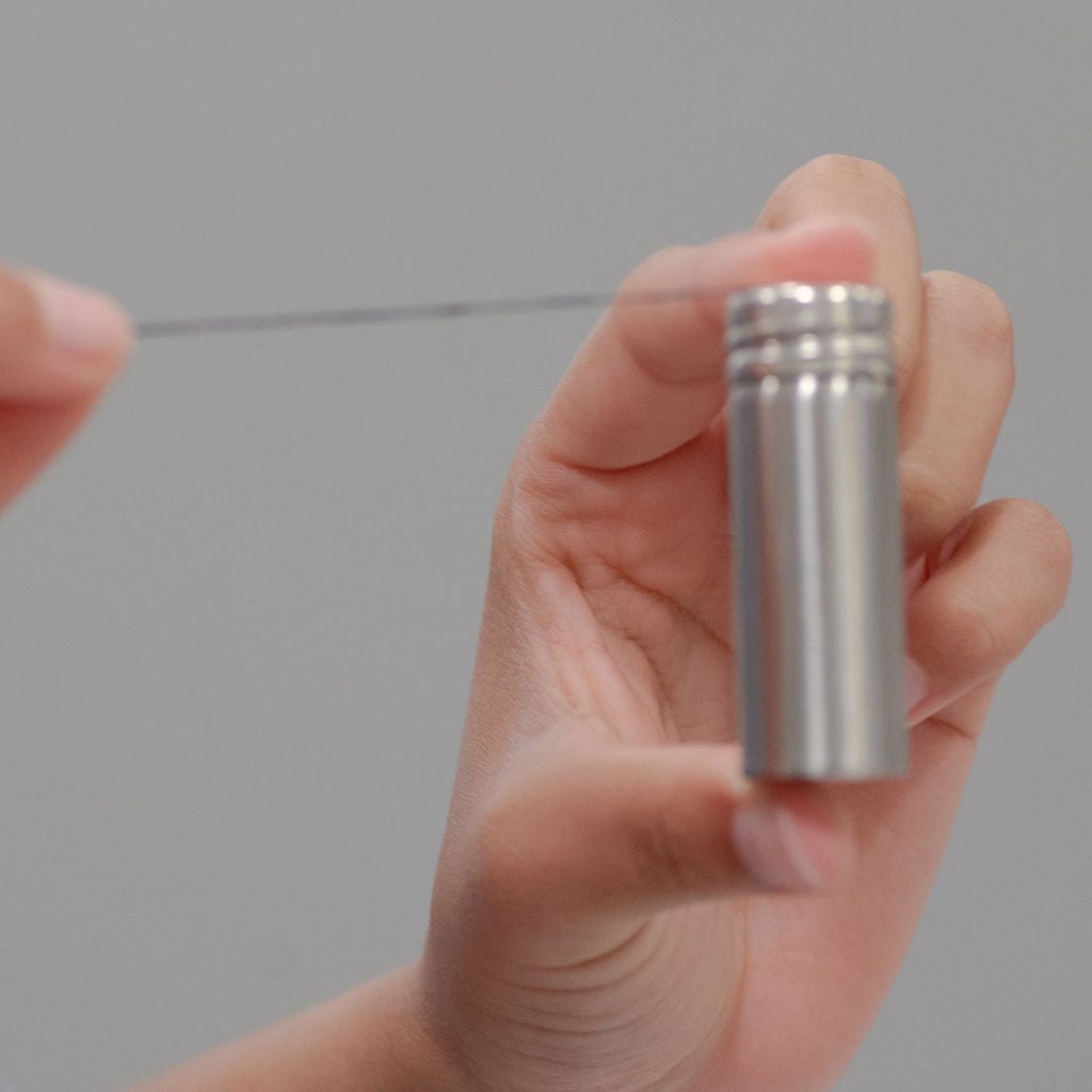 Charcoal Floss in Stainless Steel Holder - Famous | Online Store