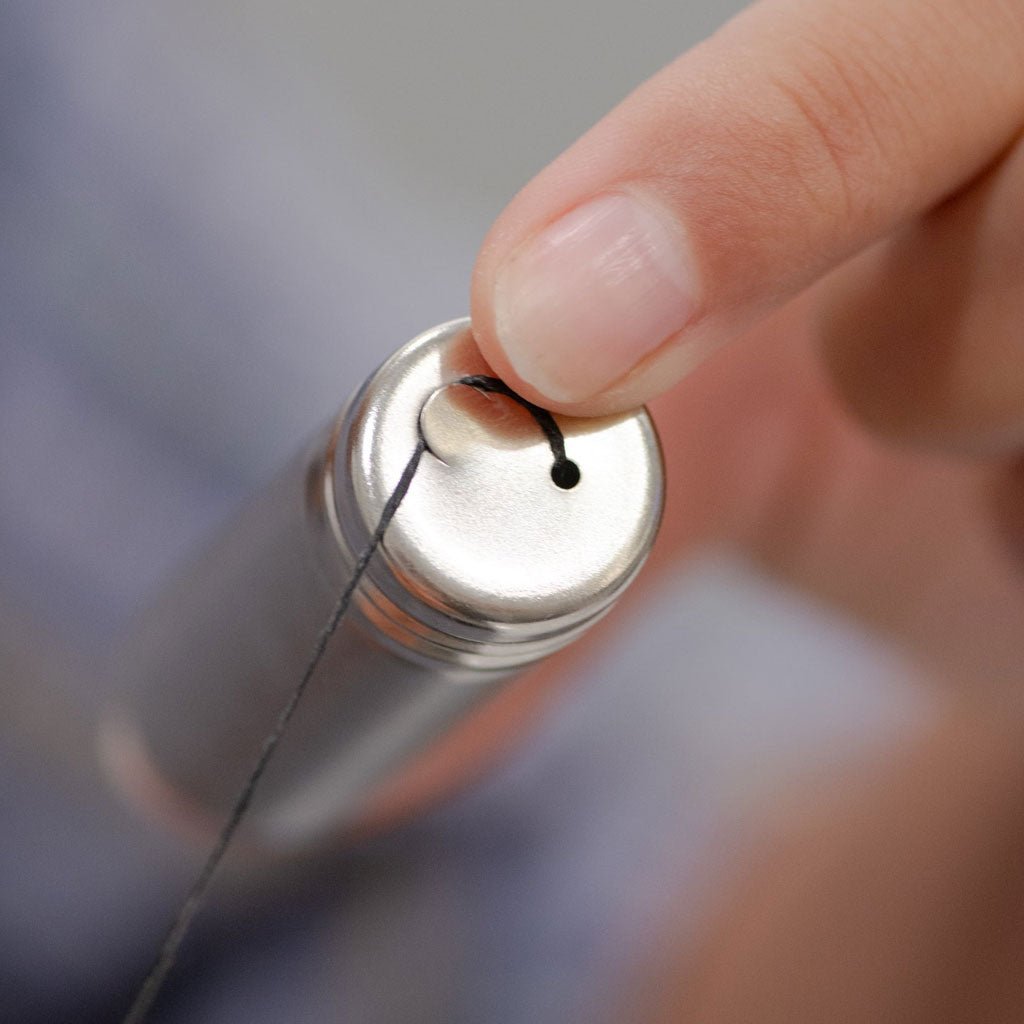 Charcoal Floss in Stainless Steel Holder - Famous | Online Store