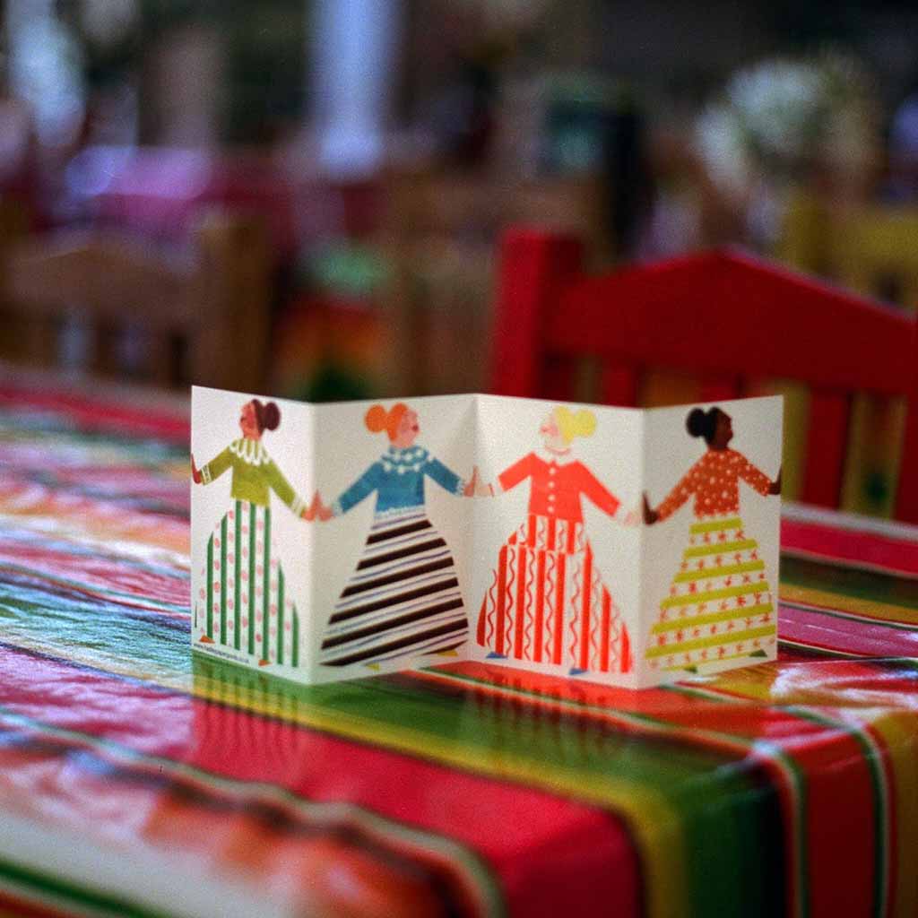 Dancers Mini Concertina Card - Famous | Online Store