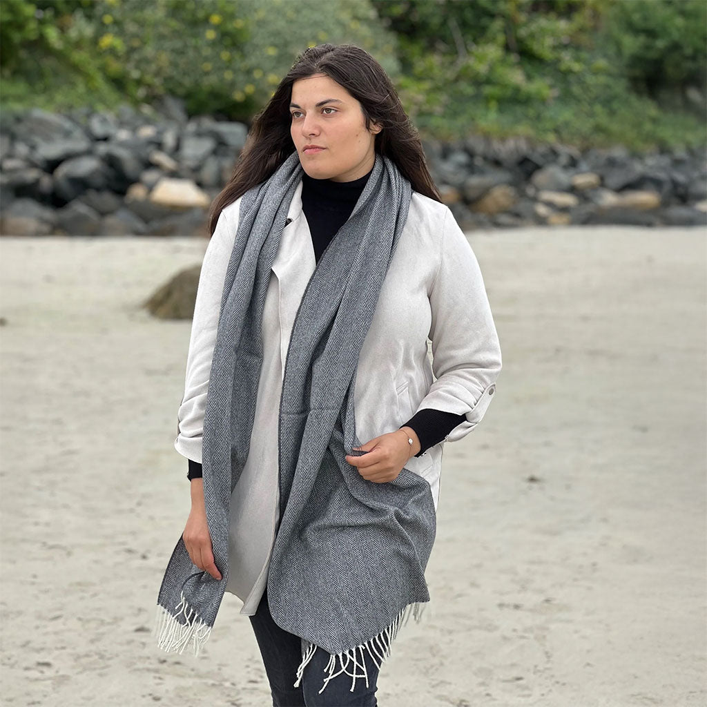 Dark Gray Herringbone Merino Lambswool and Cashmere Wrap - Famous | Online Store