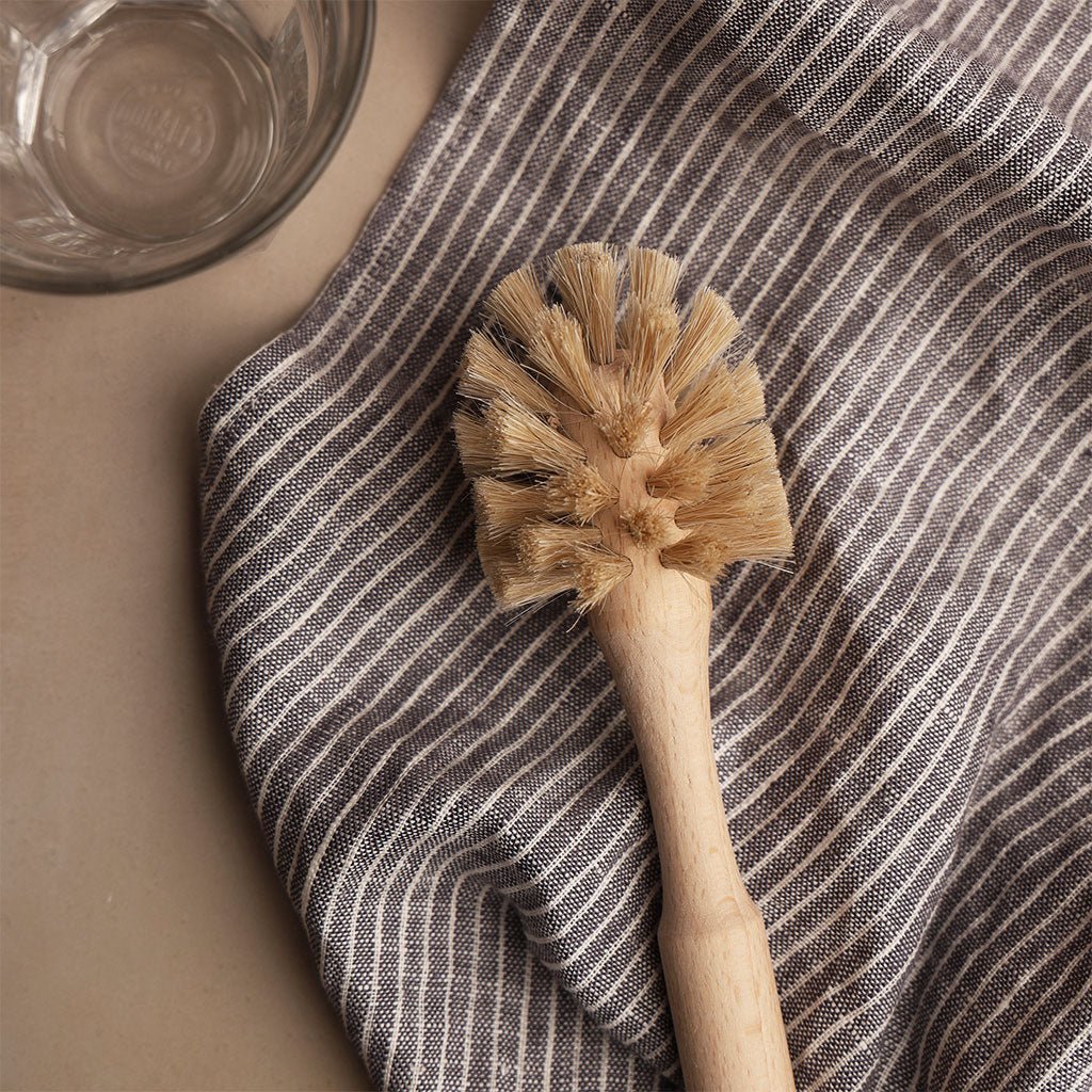 Demitasse Small Bottle Brush - Famous | Online Store