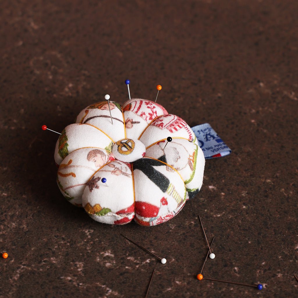 Farandole Alsacienne Fabric Pin Cushion - Famous | Online Store