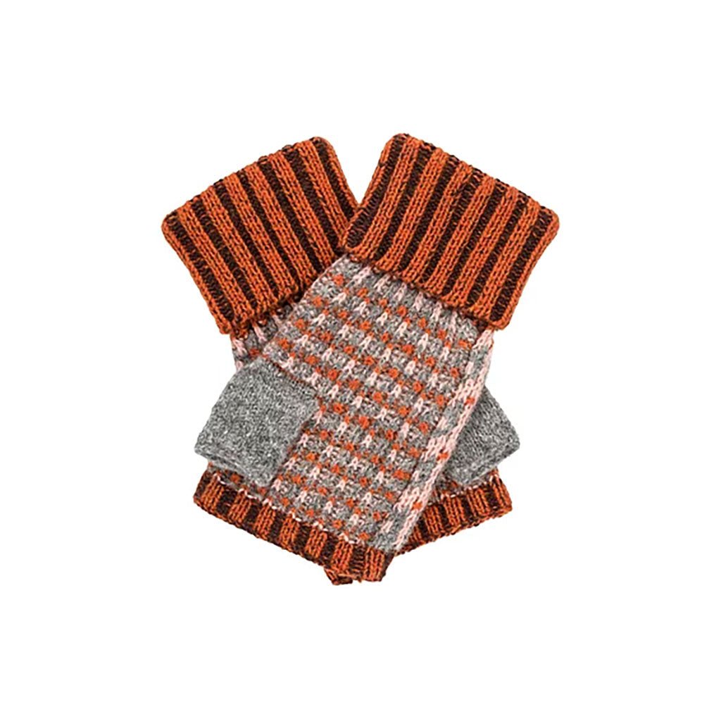Fastfolk Emilia & Einar Wristwarmer - Famous | Online Store