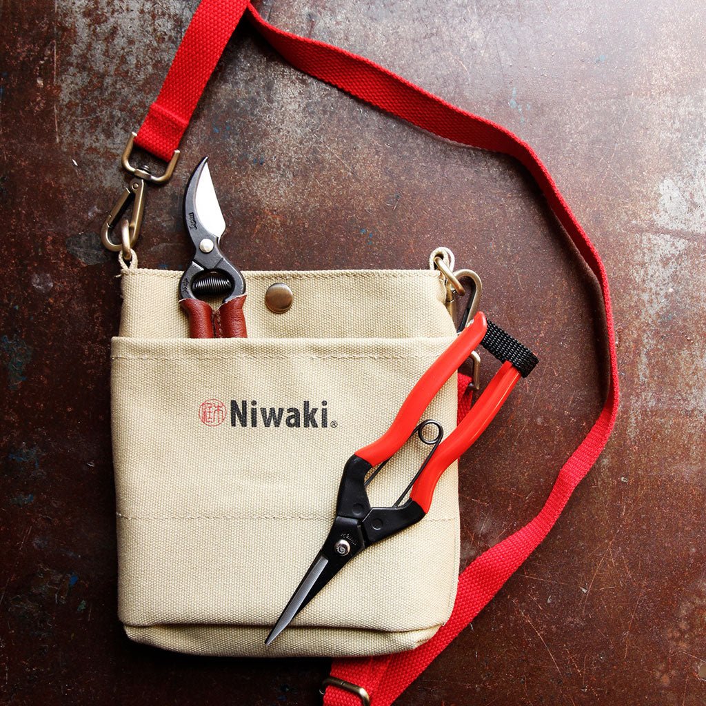 Garden Pouch - Famous | Online Store