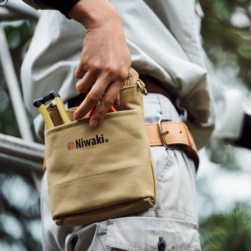 Garden Pouch - Famous | Online Store