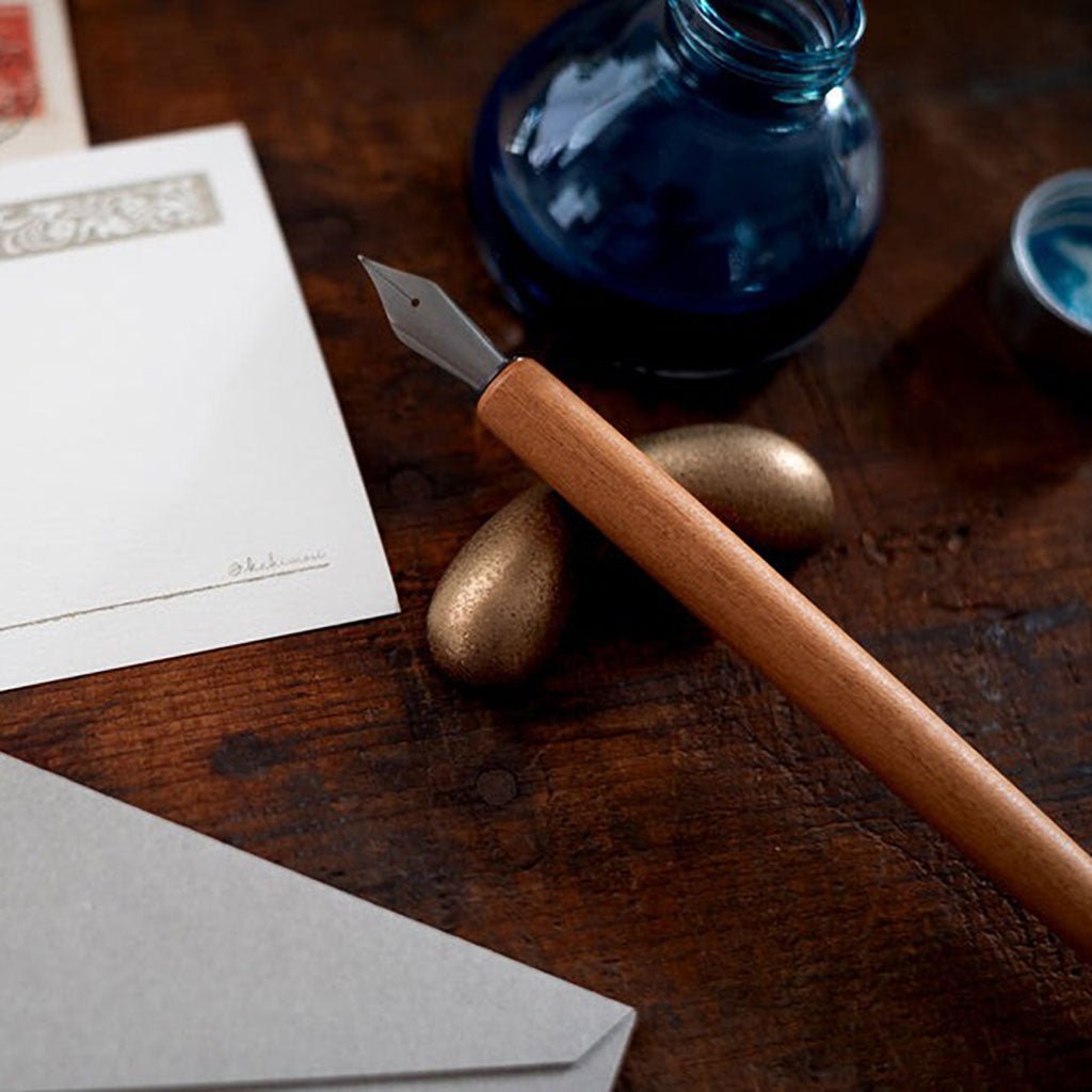 Hasami Pen Rest - Famous | Online Store