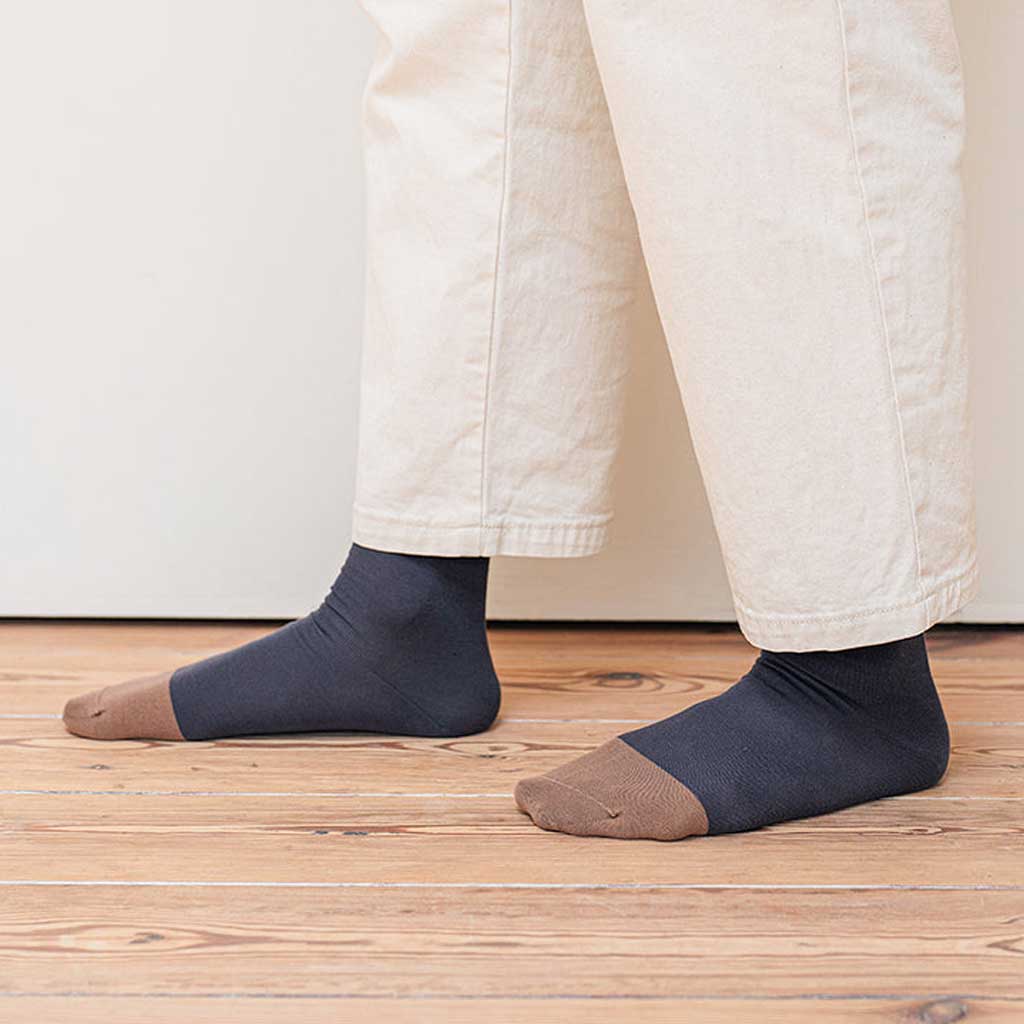 High Twisted Cotton August Socks - Famous | Online Store