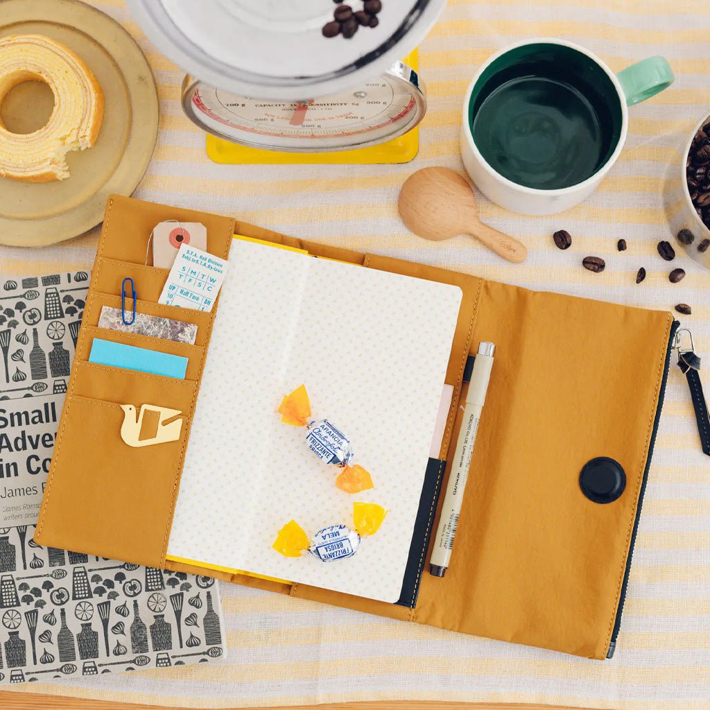 Hobonichi Techo Weeks Cover - Tragen: Mustard - Famous | Online Store