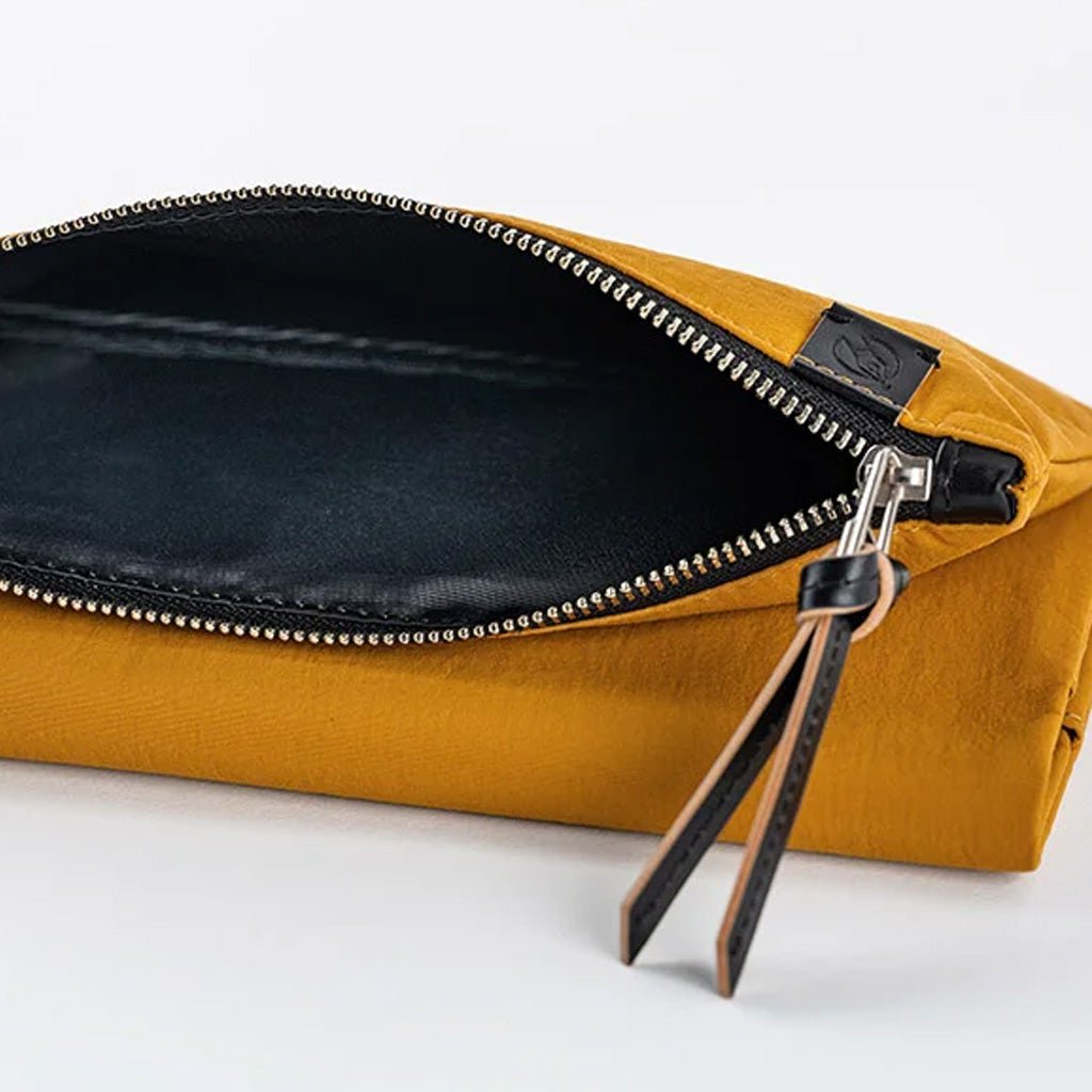 Hobonichi Techo Weeks Cover - Tragen: Mustard - Famous | Online Store