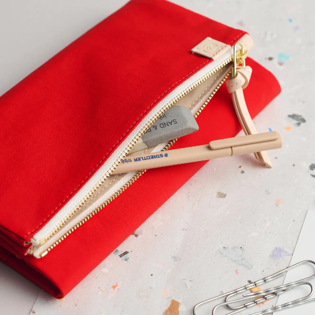Hobonichi Techo Weeks Cover - Tragen: Red - Famous | Online Store