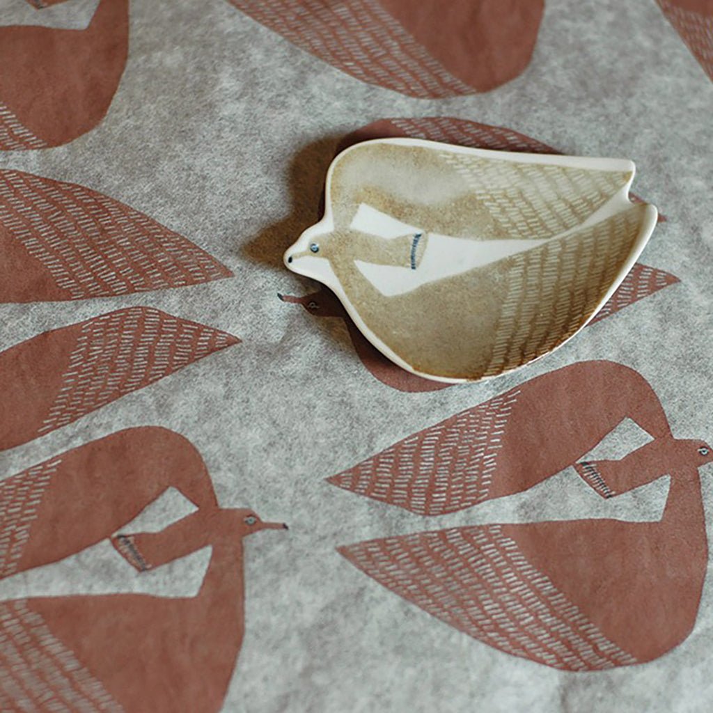 Kata Kata Albatross Small Dish - Famous | Online Store