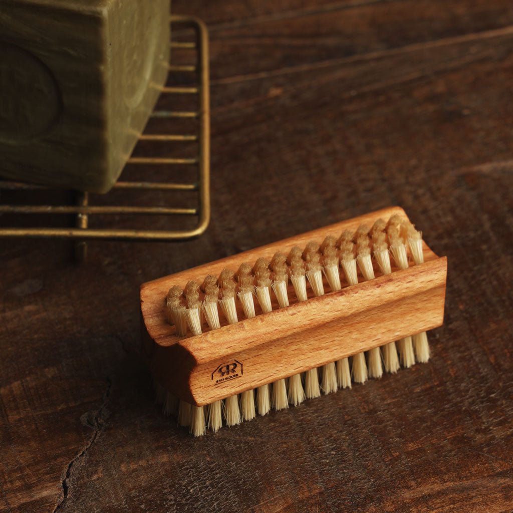 Large Nail Brush - Famous | Online Store