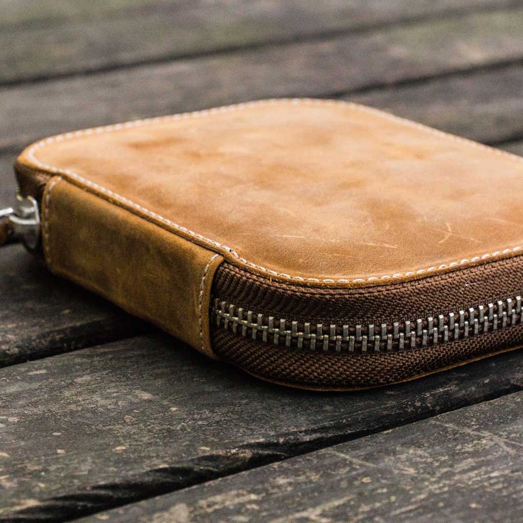 Leather Zippered 10-Slot Pen Case - Famous | Online Store