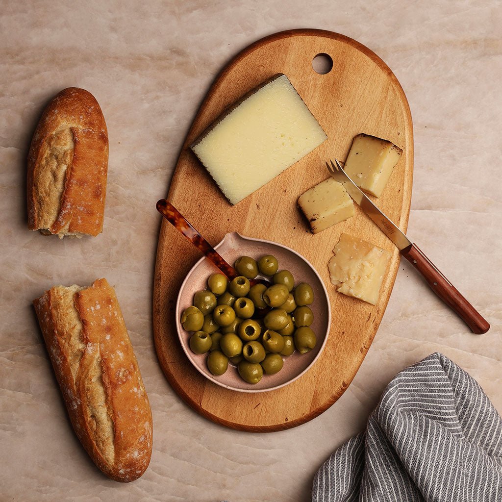 Maple Artisan Oval Charcuterie Board - Famous | Online Store
