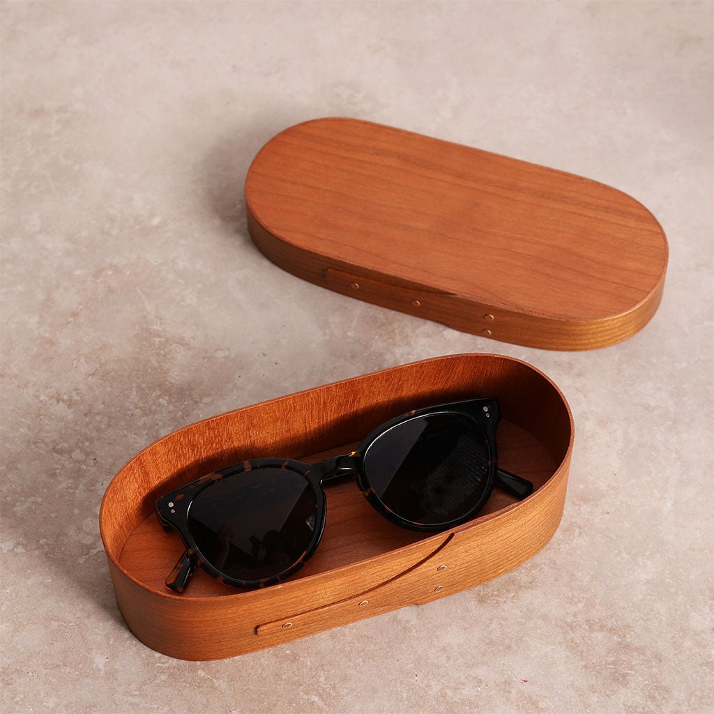 Oval Wood Eyeglass Case - Famous | Online Store