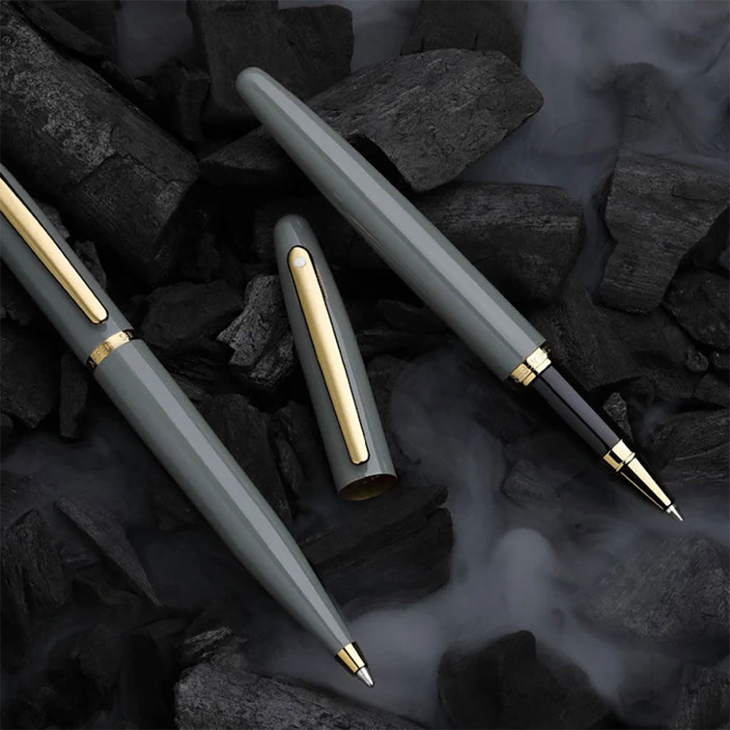 Sheaffer VFM 9427 Glossy Light Gray Ballpoint Pen