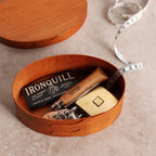 Petite boîte ovale en bois de type Shaker