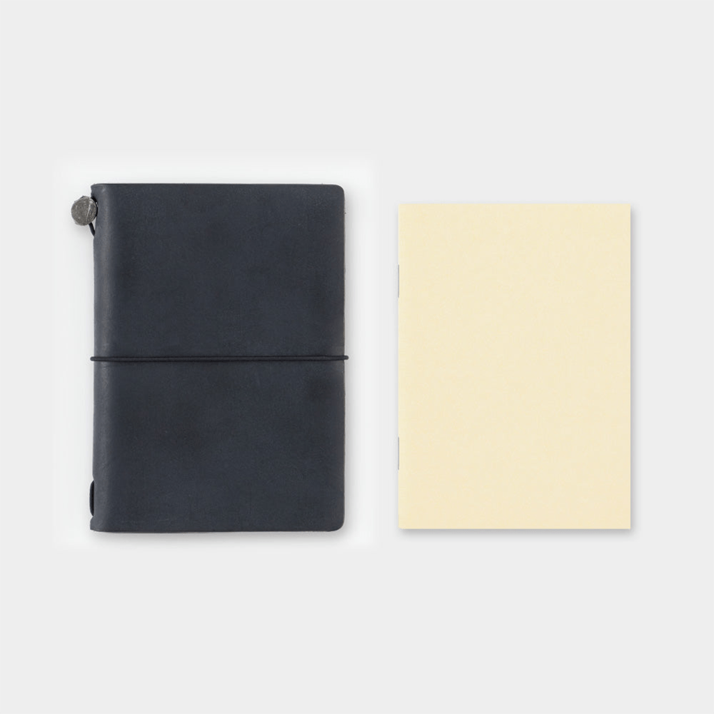 Traveler's Passport Notebook Refill MD Paper Cream Blank - P013