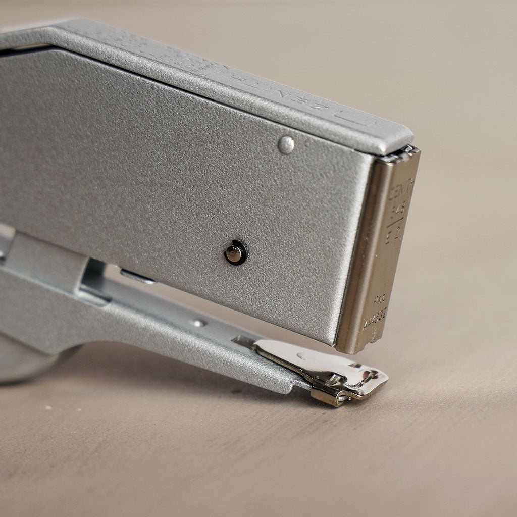 Grapadora Zenith 548/E2